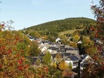 Blick auf Meuselbach vom Heckenweg Foto Arnoldt-Werbung