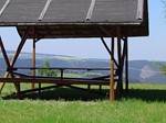 Sitzgruppe an der Schönen Aussicht mit Blick auf die Berge der Umgebung Foto E.D